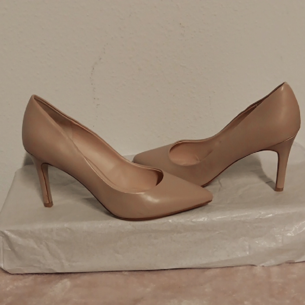 Kelly & Katie Classic Nude Heels